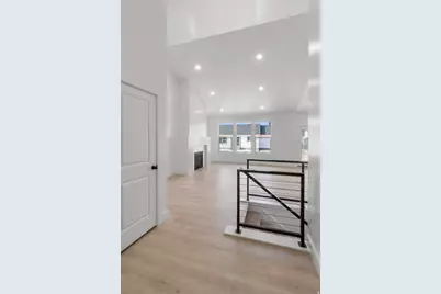 906 E 120 N #25, Tremonton, UT 84337 - Photo 3