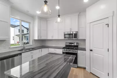 906 E 120 N #25, Tremonton, UT 84337 - Photo 5