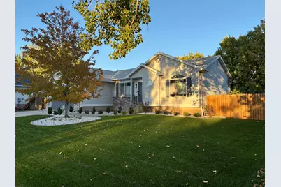 2077 S 1575 W, Syracuse, UT 84075 - Photo 3