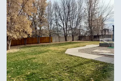 2077 S 1575 W, Syracuse, UT 84075 - Photo 19