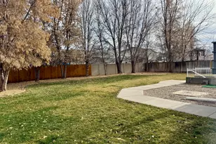 2077 S 1575 W, Syracuse, UT 84075 - Photo 19