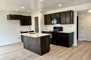 1937 S Freestone Blvd, Santaquin, UT 84655 - Photo 5