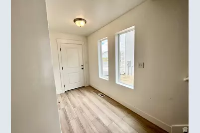 1937 S Freestone Blvd, Santaquin, UT 84655 - Photo 3