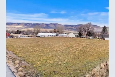 5690 E 1900 N, Eden, UT 84310 - Photo 19