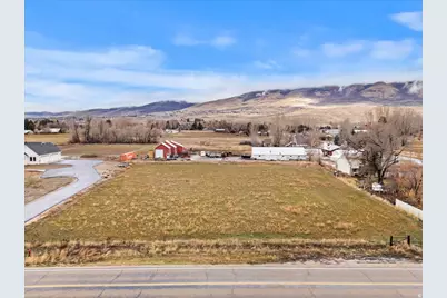 5690 E 1900 N, Eden, UT 84310 - Photo 9