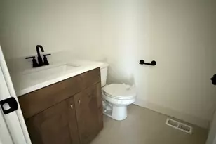 7254 S 5720 W, West Jordan, UT 84081 - Photo 13