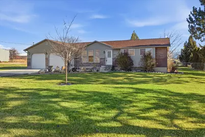 8226 N 11600 W, Tremonton, UT 84337 - Photo 1
