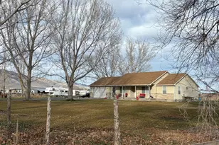 231 E North St, Grantsville, UT 84029 - Photo 3