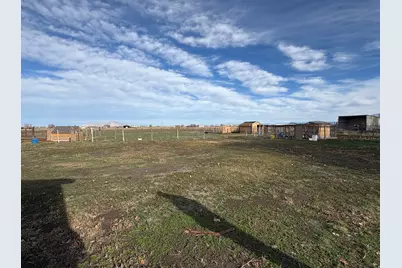 231 E North St, Grantsville, UT 84029 - Photo 21