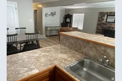 2537 S Taylor Ave E, Ogden, UT 84401 - Photo 33