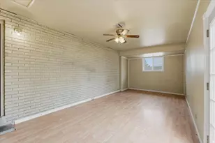 191 W 2300 N, Sunset, UT 84015 - Photo 9