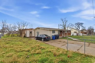 191 W 2300 N, Sunset, UT 84015 - Photo 3