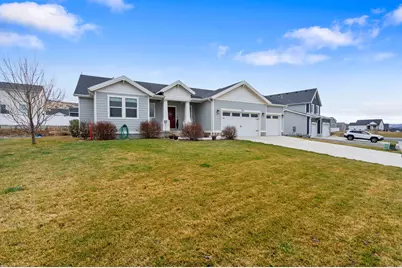 1155 S Red Barn Dr, Santaquin, UT 84655 - Photo 3