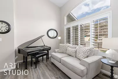 1907 N Bridge Ct, Layton, UT 84040 - Photo 9