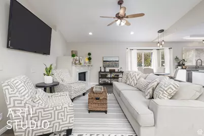 1907 N Bridge Ct, Layton, UT 84040 - Photo 9