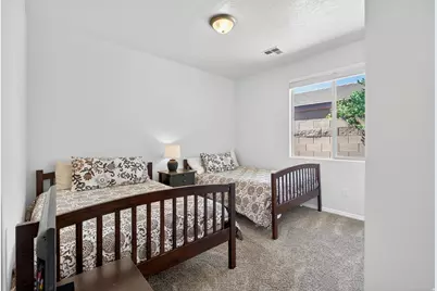 2602 E Spring Canyon Drive, Washington, UT 84780 - Photo 5