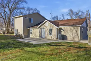 397 W Main St S, Grantsville, UT 84029 - Photo 27