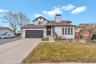 943 E 3400 N, Layton, UT 84040 - Photo 1