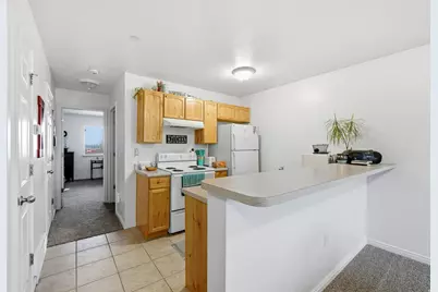 811 S Main St, Layton, UT 84041 - Photo 5