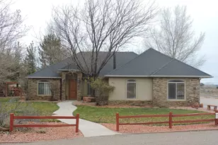 931 S Hillside Dr, Kanab, UT 84741 - Photo 1