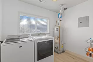 786 S 175 E, Layton, UT 84041 - Photo 15