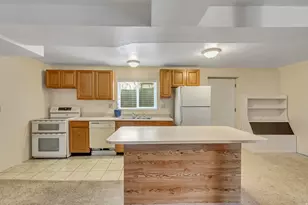 1442 S 135 W, Orem, UT 84058 - Photo 19