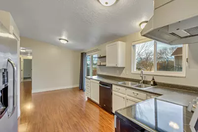 1442 S 135 W, Orem, UT 84058 - Photo 7
