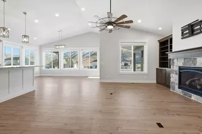 553 S Lake View Dr, Mantua, UT 84324 - Photo 9