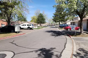 8373 S 1100 E, Sandy, UT 84094 - Photo 27