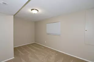 8373 S 1100 E, Sandy, UT 84094 - Photo 15