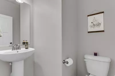 1517 E Primrose Ln, Layton, UT 84040 - Photo 13