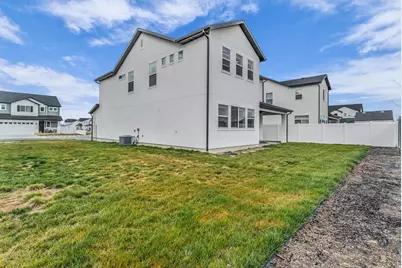 2811 S 2425 W, Syracuse, UT 84075 - Photo 31