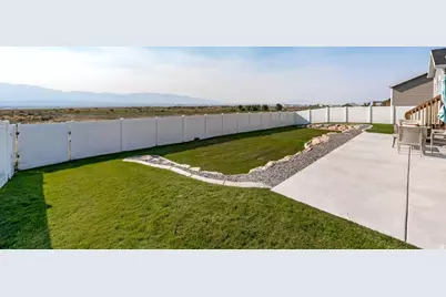 954 S 1050 W, Tooele, UT 84074 - Photo 9