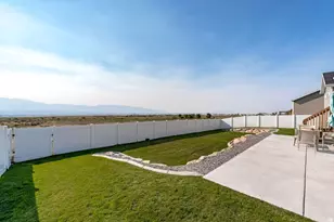 954 S 1050 W, Tooele, UT 84074 - Photo 9