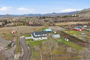 1009 E High Creek Rd, Cove, UT 84320 - Photo 79