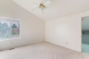 69 White Barn Dr, Pleasant View, UT 84414 - Photo 25