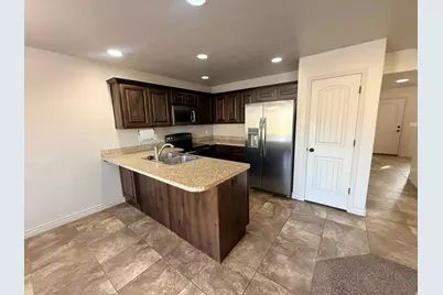 2351 W Arthur Way, West Haven, UT 84401 - Photo 3