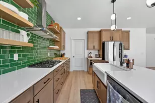 1878 W Chaco Cir, Lehi, UT 84048 - Photo 15