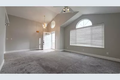 268 W Mountain Green Cir, Roosevelt, UT 84066 - Photo 3