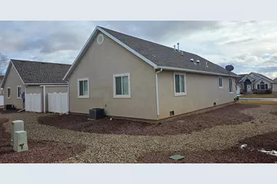 268 W Mountain Green Cir, Roosevelt, UT 84066 - Photo 31