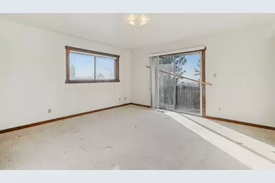 578 Lakeview Way E, Farmington, UT 84025 - Photo 15