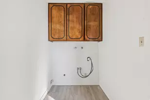 578 Lakeview Way E, Farmington, UT 84025 - Photo 13