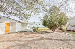 98 S Quirk St E, Grantsville, UT 84029 - Photo 9