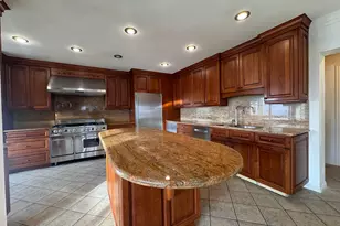 8 E Hillside Ave N, Salt Lake City, UT 84103 - Photo 5