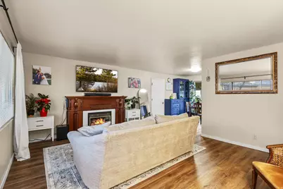 2027 W Lakeview Dr N, Provo, UT 84601 - Photo 7