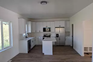 1551 S 3170 E, Spanish Fork, UT 84660 - Photo 7