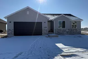 2286 E Marigold Dr, Eagle Mountain, UT 84005 - Photo 1