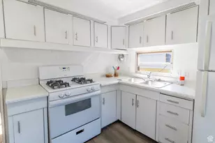 144 E Garden Park Circle, South Salt Lake, UT 84115 - Photo 5