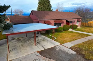 140 S 100 E, Mount Pleasant, UT 84647 - Photo 3