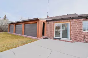 140 S 100 E, Mount Pleasant, UT 84647 - Photo 3